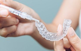 Take-home teeth whitening kit